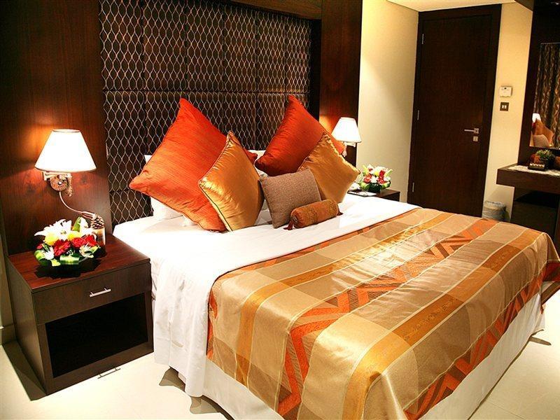 Staybridge Suites Dubai Internet City By Ihg Dış mekan fotoğraf